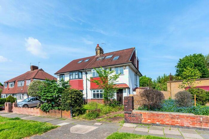 5 Bedroom House To Rent In Thornton Road, Balham, London, SW12