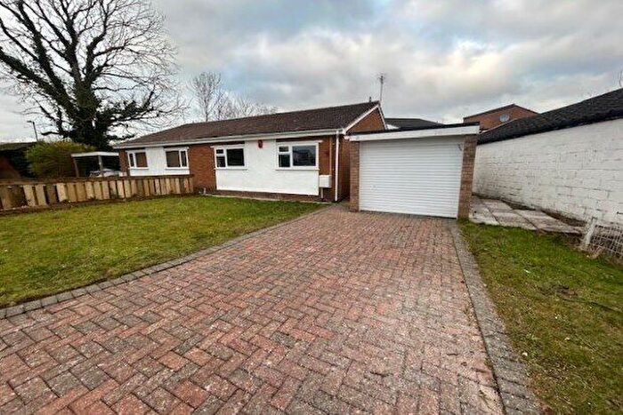 2 Bedroom Property To Rent In Avon Court, Mold, CH7