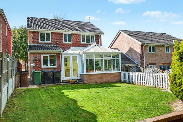 4 Bedroom Detached House For Sale In Shelley Crescent, Oulton, Leeds, West Yorkshire, LS26