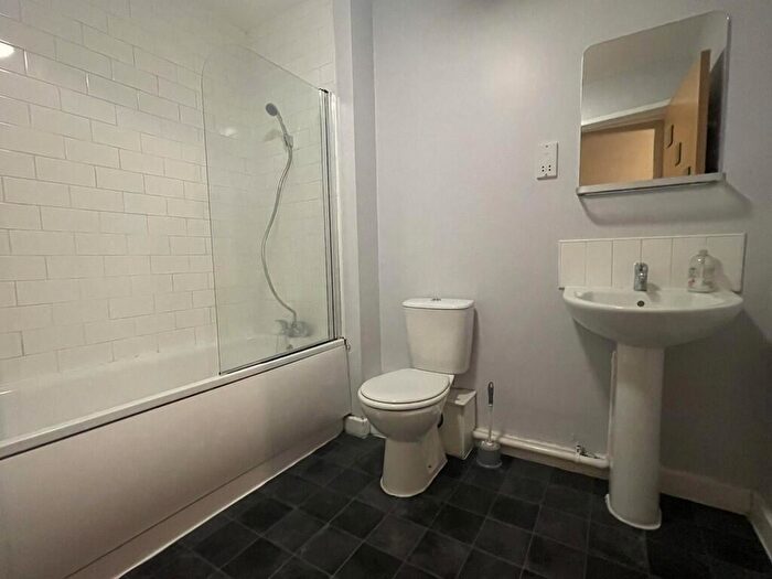 1 Bedroom Flat To Rent In Canning Circus Nottingham, NG7