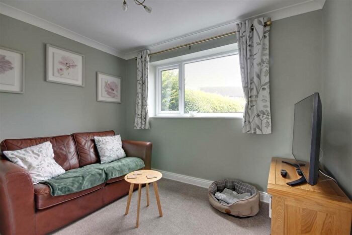 4 Bedroom Detached House For Sale In Briar Close, Newport, HU15
