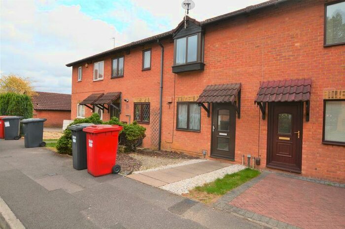 2 Bedroom Terraced House To Rent In Lochinvar Close, Cippenham, Slough, SL1