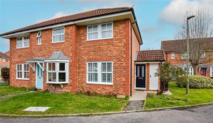 1 Bedroom Semi Detached House To Rent In Itchen Court, Didcot, Oxfordshire, OX11