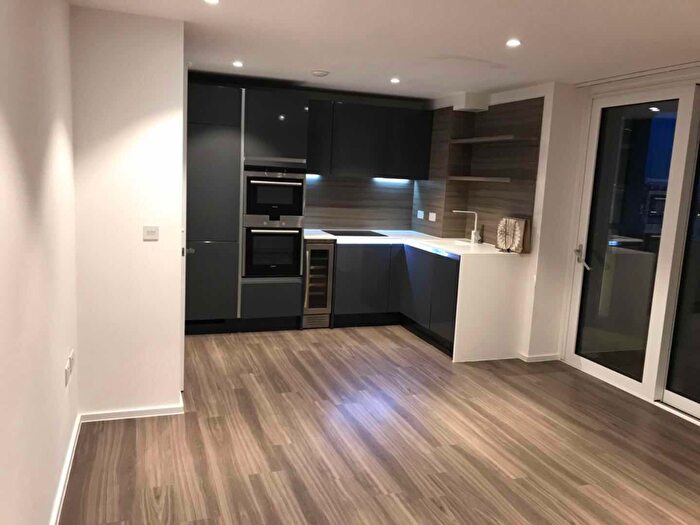 2 Bedroom Flat To Rent In Beacon Tower, Spectrum Way, London, SW18