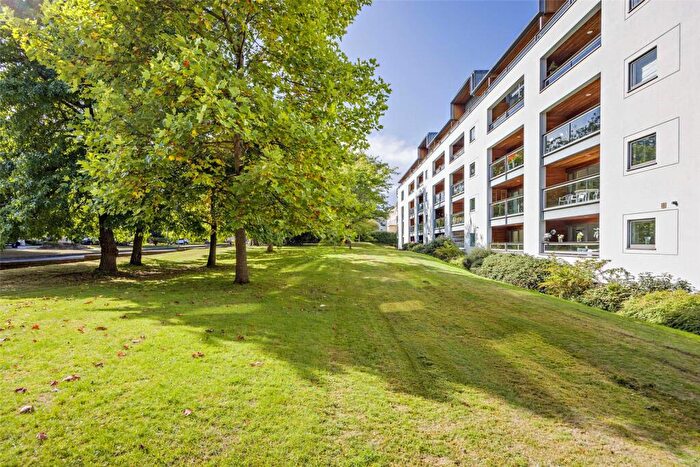 2 Bedroom Apartment For Sale In Century Court, Montpellier Grove, Cheltenham, Gloucestershire, GL50