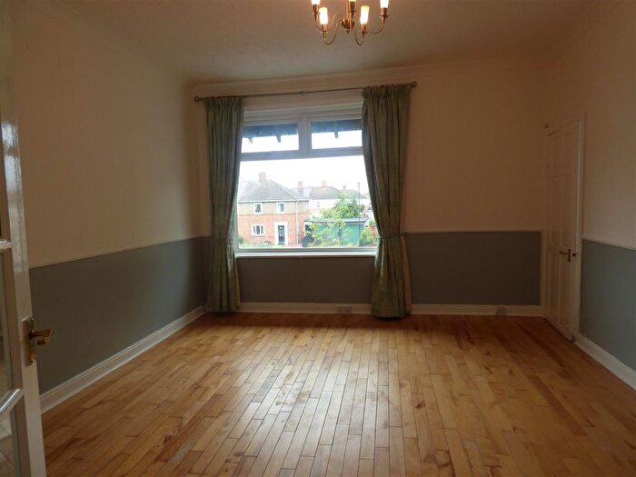 2 Bedroom Flat To Rent In Coach Lane, Hazelrigg, NE13