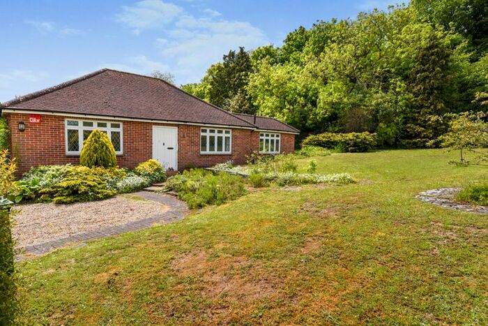 3 Bedroom Detached Bungalow For Sale In Hambledon Road, Clanfield, Waterlooville, PO8