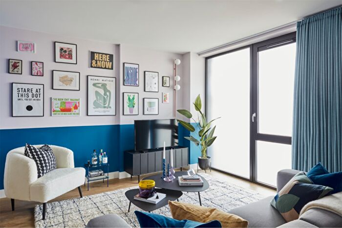 2 Bedroom Apartment To Rent In Cordwainer House, Aberfeldy Village, E14