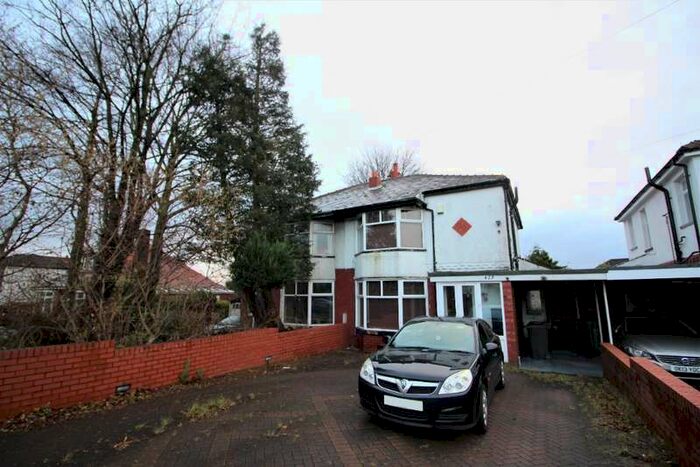 3 Bedroom Detached House For Sale In Bolton Road Bury, BL8