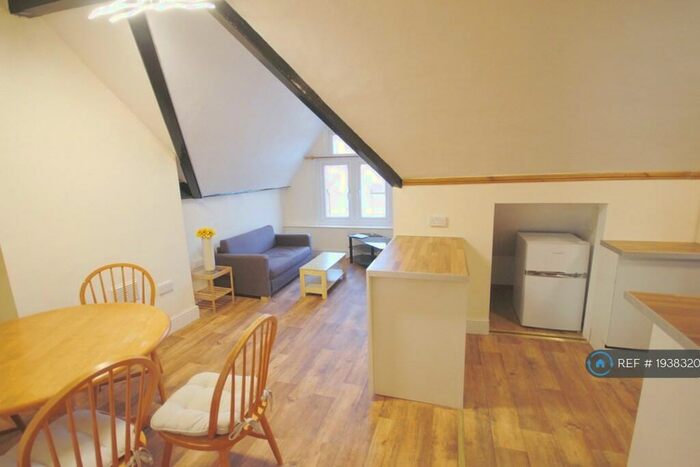 1 Bedroom Flat To Rent In Hindes Road, Middlesex, HA1