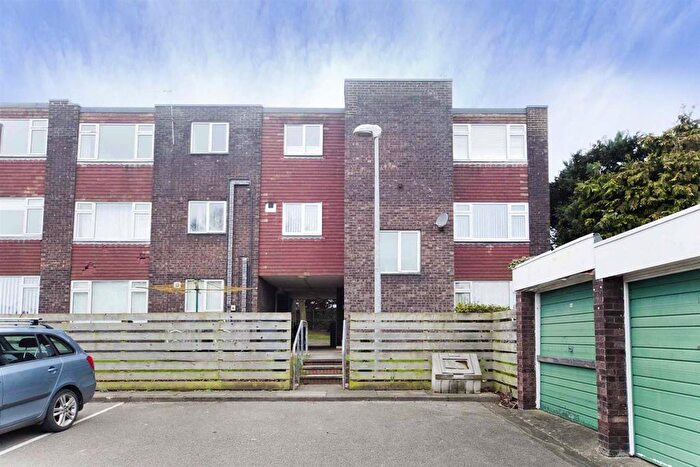 2 Bedroom Flat For Sale In Oval Grange, Hartlepool, TS26