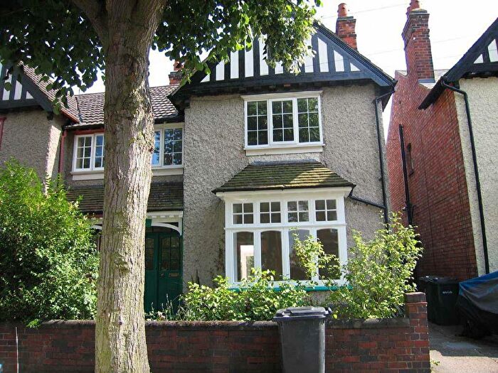 3 Bedroom Semi-Detached House To Rent In Nithsdale Avenue, Market Harborough, LE16