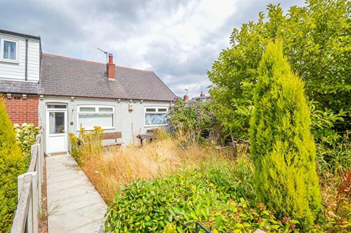 1 Bedroom Terraced Bungalow For Sale In Churchfields, Ryhill, Wakefield, WF4