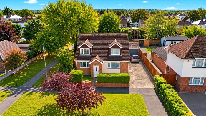 4 Bedroom Detached House For Sale In Windsor Road, Swindon, Lawns/Old Town, SN3