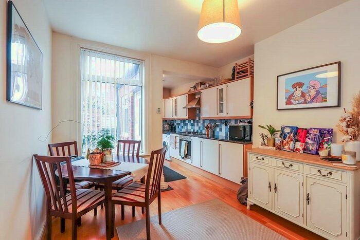 2 Bedroom Terraced House To Rent In Aisthorpe Road, Sheffield S8