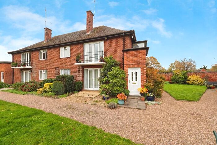 2 Bedroom Flat For Sale In Church Lane, Barrow-On-Trent, Derby, DE73