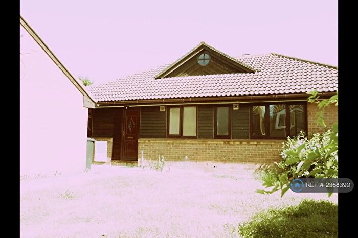 3 Bedroom Bungalow To Rent In Heron Way, Essex, CM3