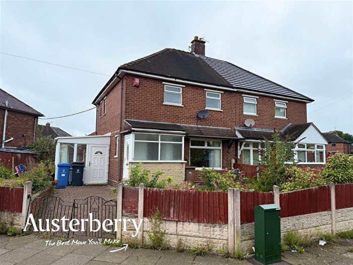 3 Bedroom Semi-Detached House For Sale In Finstock Avenue, Stoke-On-Trent, ST3