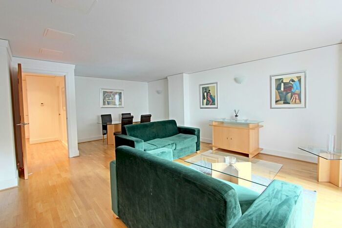 1 Bedroom Flat To Rent In Artillery Mansions, Victoria Street, Victoria, SW1H