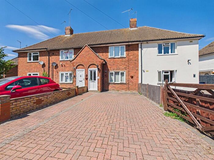 2 Bedroom Terraced House For Sale In Ceely Road, Aylesbury, Buckinghamshire, HP21