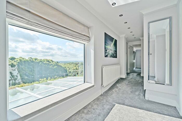 4 Bedroom Detached House For Sale In Meadow Crescent, Upper Halling, Rochester, ME2