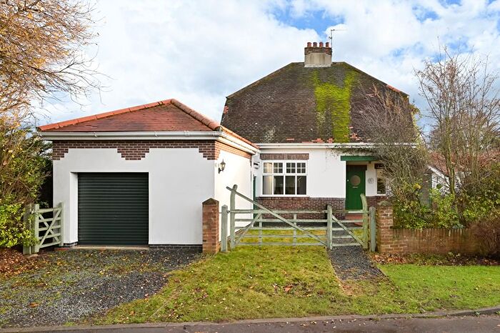 3 Bedroom Detached House To Rent In The Crossway, York, YO31