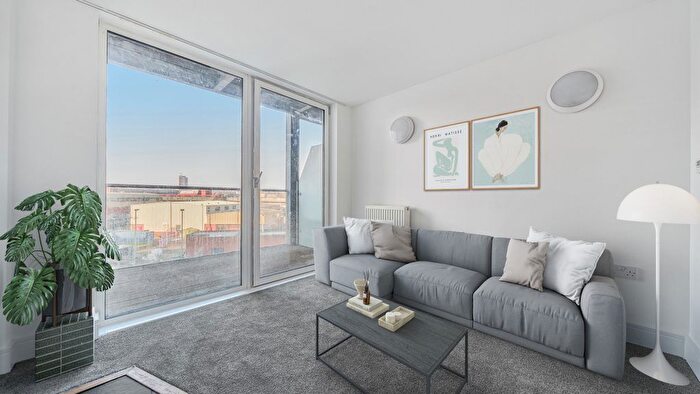 Studio To Rent In Paxton Point, Merryweather Place, London, SE10