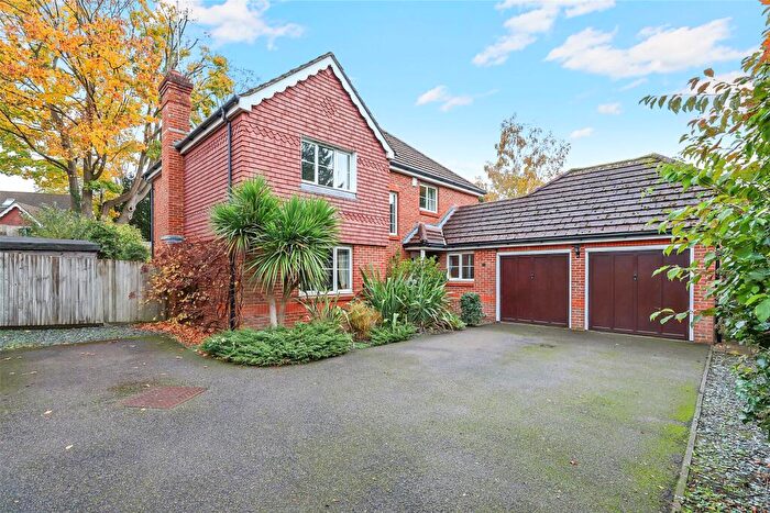 5 Bedroom Detached House For Sale In Quarry Gardens, Leatherhead, Surrey, KT22