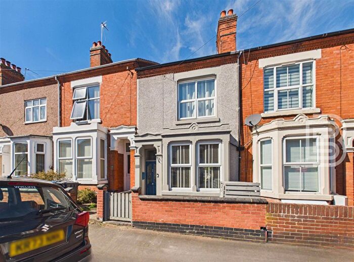 3 Bedroom Terraced House For Sale In Grosvenor Road, Rugby, CV21