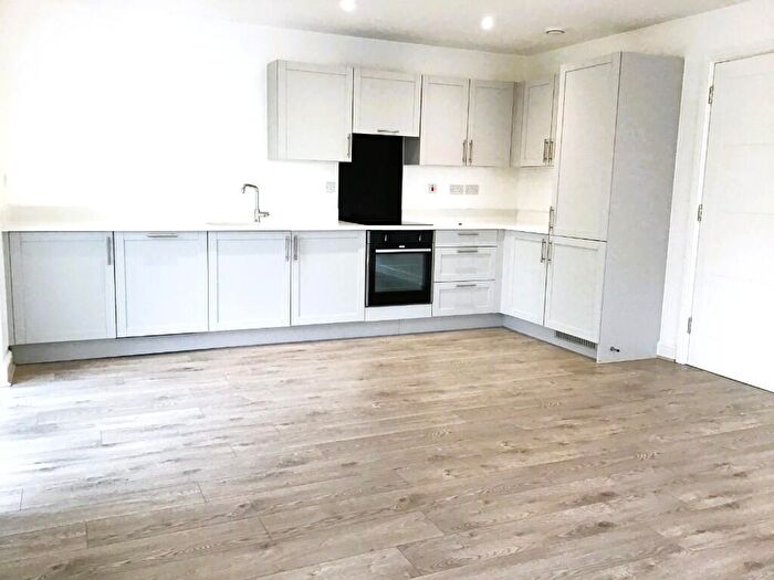 3 Bedroom Apartment To Rent In Lathbury Lane, Liverpool, Merseyside, L17