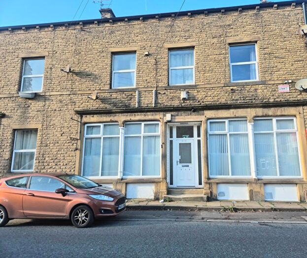 1 Bedroom Flat To Rent In Shay Lane, Halifax, HX2