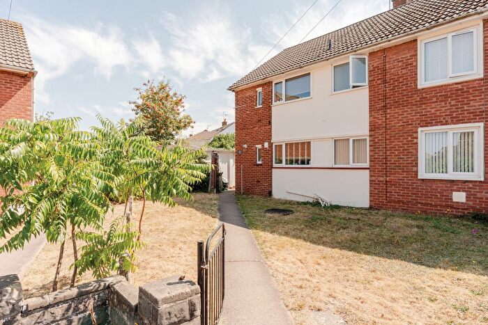 2 Bedroom Flat For Sale In Boscombe Crescent, Bristol, Gloucestershire, BS16