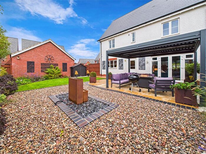 4 Bedroom Detached House For Sale In Greenfinch Close, Hardwicke, Gloucester, Gloucestershire, GL2