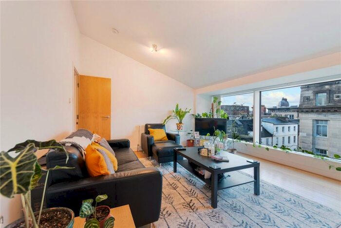 1 Bedroom Flat For Sale In Ingram Street, Glasgow, G1