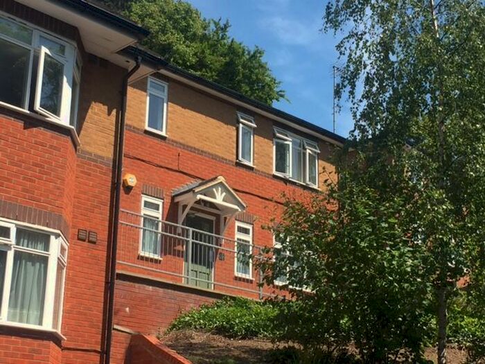 1 Bedroom Flat To Rent In Crescent Rise, Luton LU2