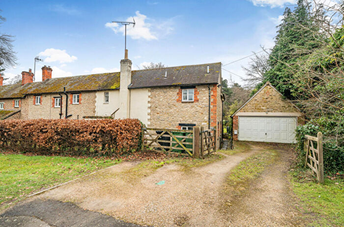 4 Bedroom Semi-Detached House For Sale In Abingdon Road, Tubney, Abingdon, OX13