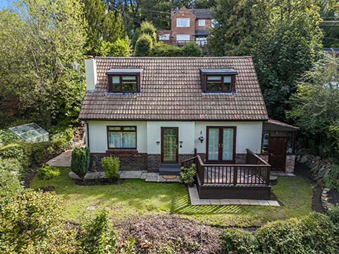 3 Bedroom Detached House For Sale In Queen Victoria Road, Bradway, S17