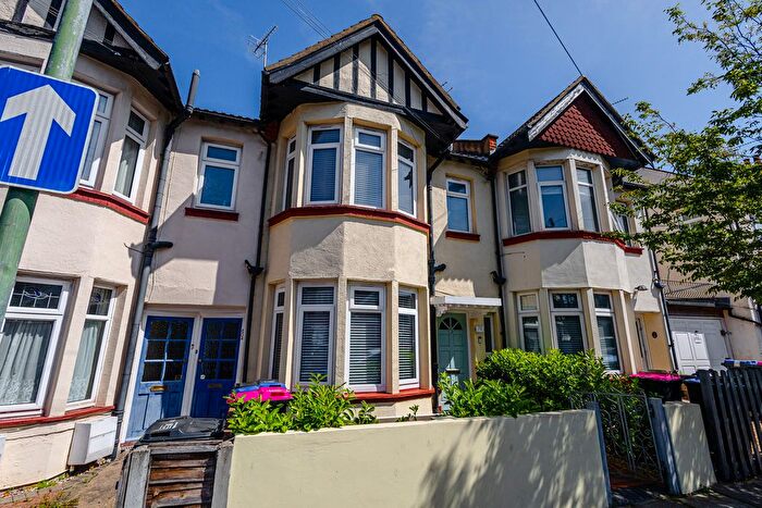4 Bedroom Terraced House For Sale In Westcliff Park Drive, Westcliff-On-Sea, SS0
