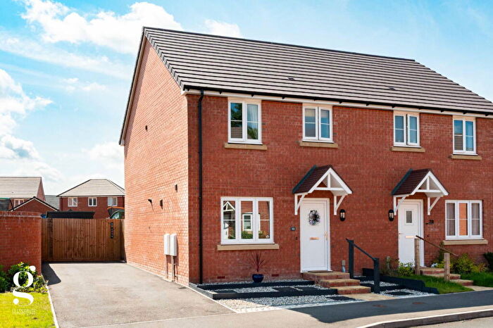 3 Bedroom Semi-Detached House For Sale In Swaledale Road, Kingstone, Hereford, HR2