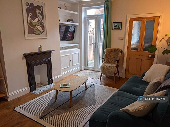 3 Bedroom Terraced House To Rent In Mundella Road, Nottingham, NG2