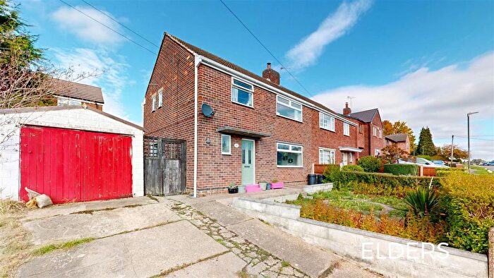 3 Bedroom Semi-detached House For Sale In Windermere Avenue, Kirk Hallam, DE7