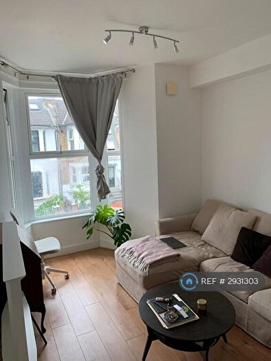 1 Bedroom Flat To Rent In Kyverdale Rd, London, N16