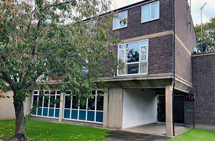 3 Bedroom Flat To Rent In High Street, Cherry Hinton, Cambridge, CB1