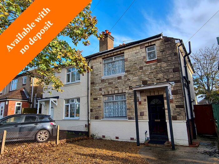 3 Bedroom Semi-Detached House To Rent In Primrose Road, Southampton, SO16