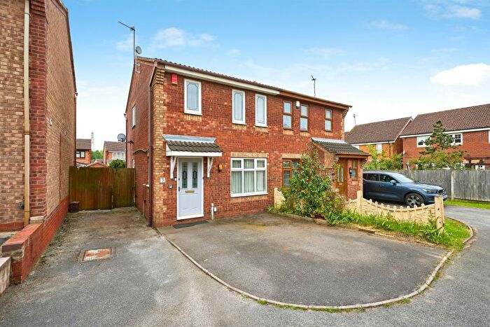 3 Bedroom Semi Detached House For Sale In Oxlip Close, Walsall, WS5