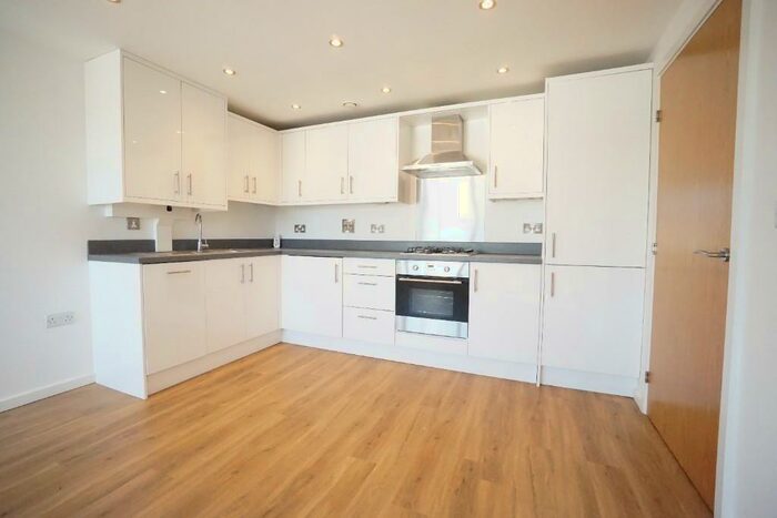 2 Bedroom Flat To Rent In Swindon Road, Cheltenham, Gloucestershire, GL51