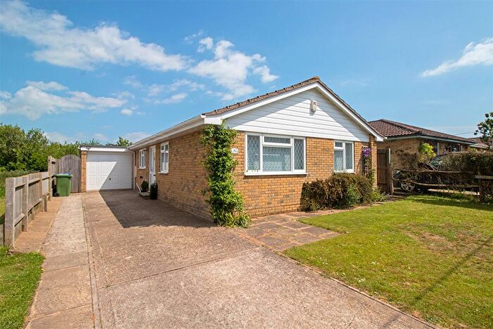 3 Bedroom Detached Bungalow To Rent In Downs Walk, Peacehaven, BN10