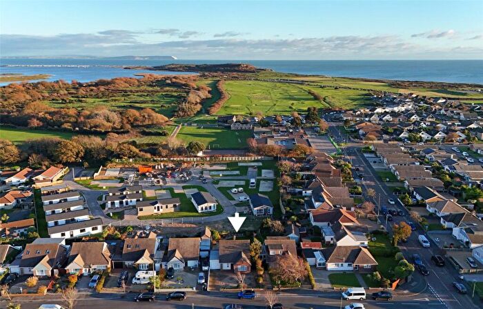 3 Bedroom Bungalow For Sale In Verwood Crescent, Hengistbury Head, Bournemouth, Dorset, BH6