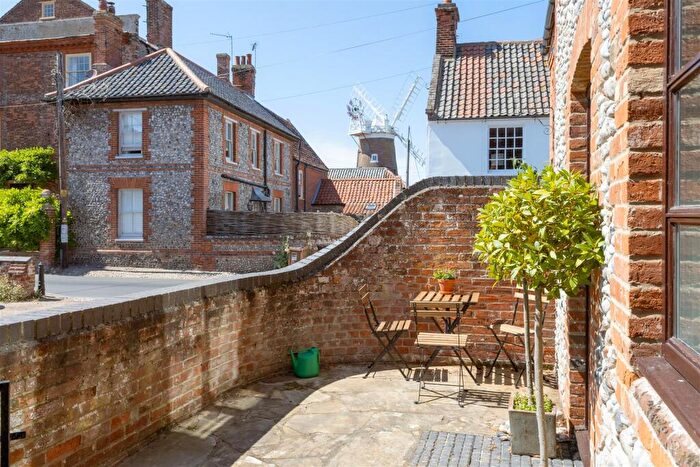 3 Bedroom Terraced House For Sale In A Beautiful Cottage With Parking In Cley Next The Sea, NR25