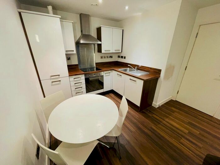 2 Bedroom Flat To Rent In Plaza Quarter, Fitzwilliam Street, Barnsley S70